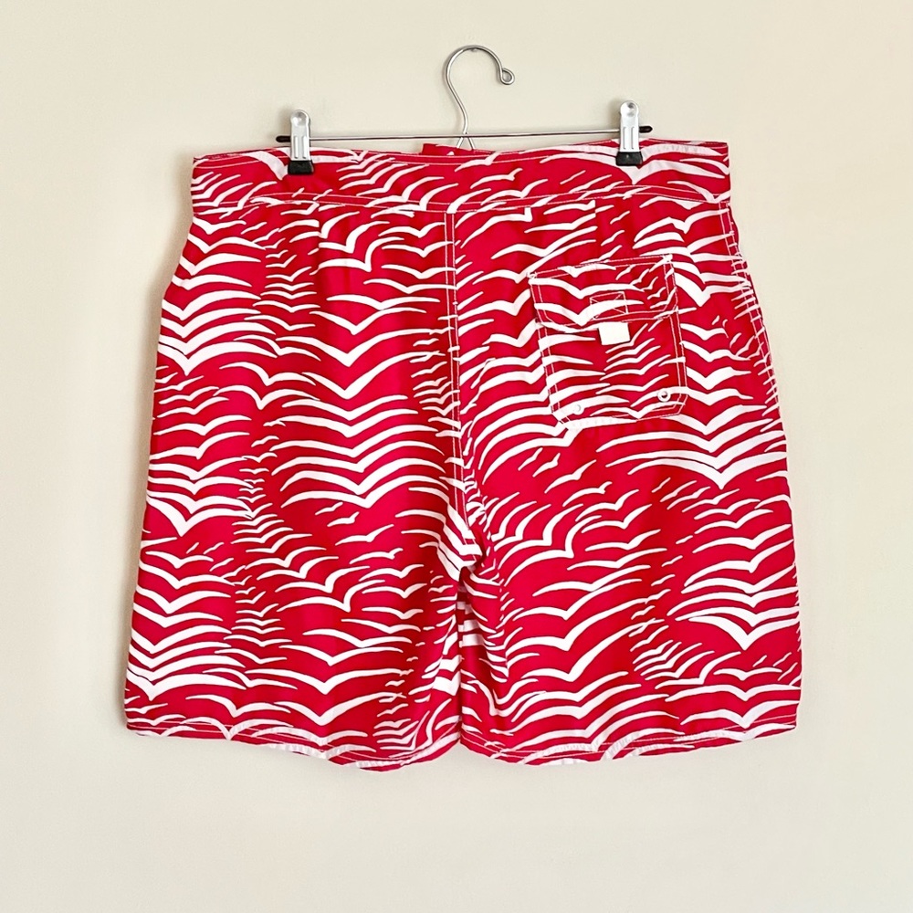 Vineyard Vines Performance Patterned Red White Bo… - image 7